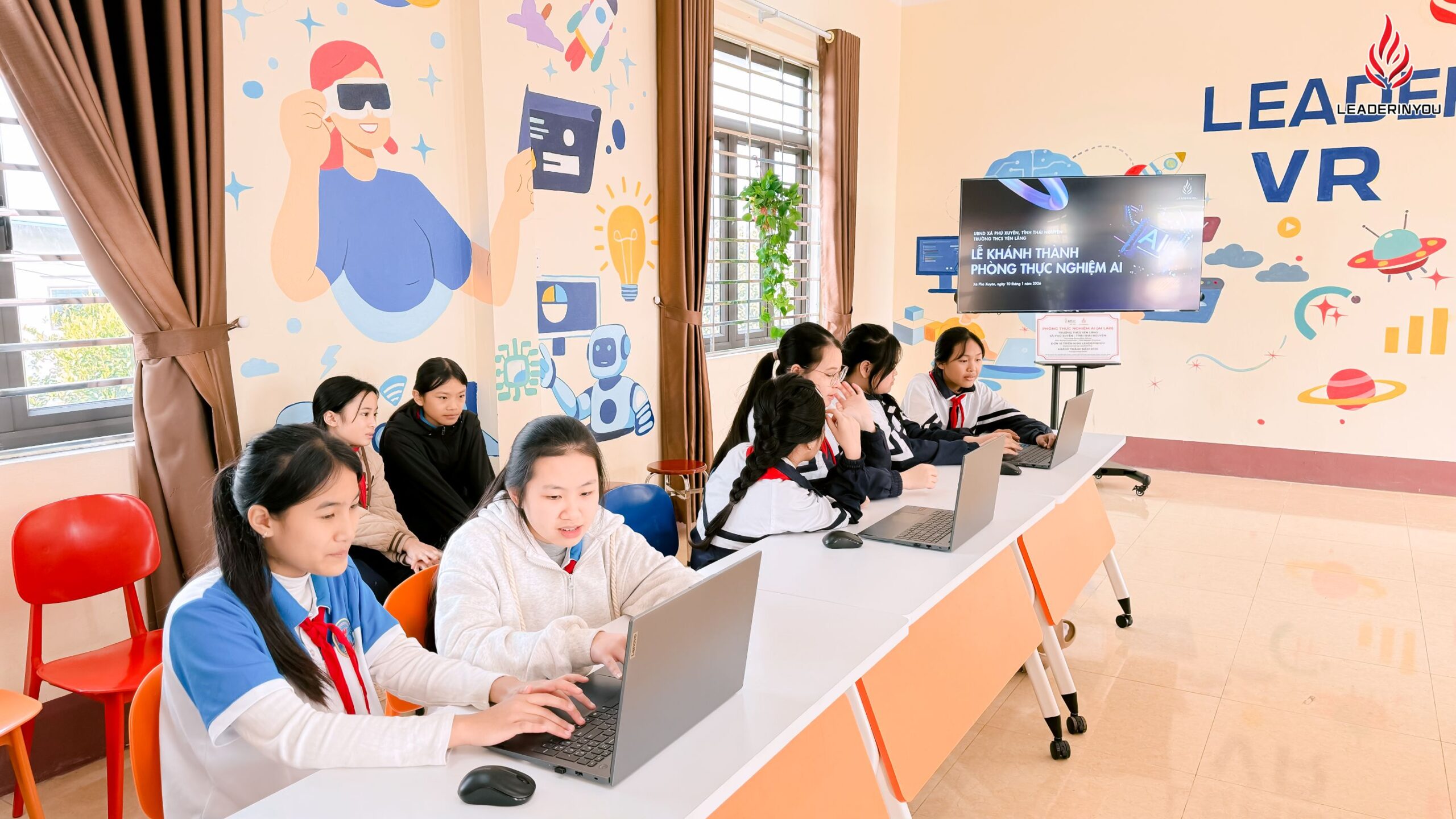 Thu hẹp khoảng cách